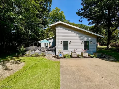 637 Wamar Ln, Ashtabula, OH 44004