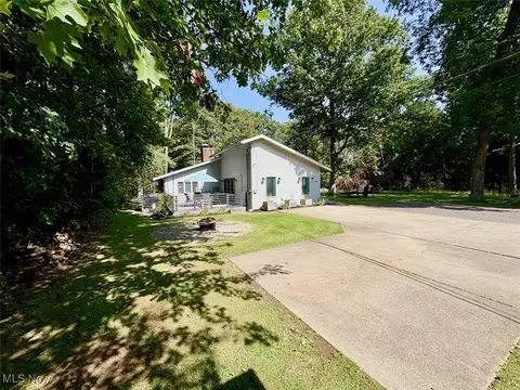 Exterior - 637 Wamar Ln, Ashtabula, OH 44004 photo 9 of 16