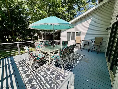 Exterior - 637 Wamar Ln, Ashtabula, OH 44004 photo 6 of 16