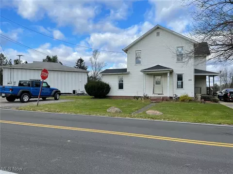 1008 E Calla Rd E, Youngstown, OH 44514
