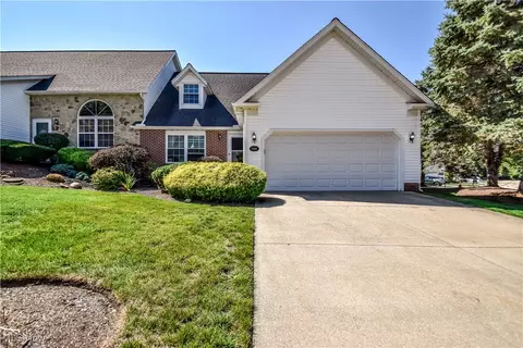 5406 Pebble Creek Ln, Painesville, OH 44077