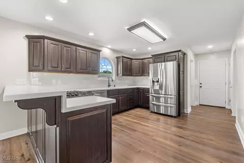 Kitchen - 33 Silos, Williamstown, WV 26187 photo 2 of 3