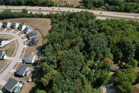 280 Woodside Ln, Tallmadge, OH 44278