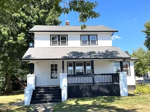 477 Robinson Ave, Barberton, OH 44203