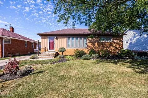 30209 Oakdale Rd, Willowick, OH 44095