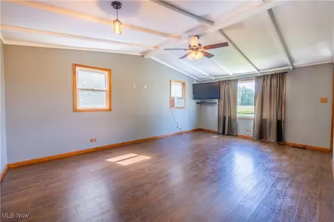 8505 Yoder Rd, Wadsworth, OH 44281 photo 3