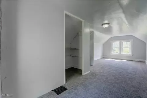 897 Peckham St, Akron, OH 44320 photo 21