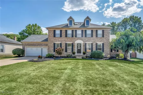 7034 Celina St NW, Massillon, OH 44646
