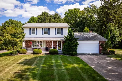 6333 Juniper Dr, Amherst, OH 44001