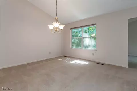 8440 Bartley Ln, Mentor, OH 44060 photo 7