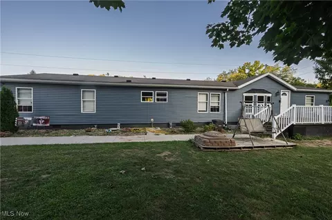 973 Baltzley Valley Rd SE, New Philadelphia, OH 44663