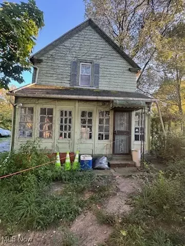 9411 Beacon Ave, Cleveland, OH 44105