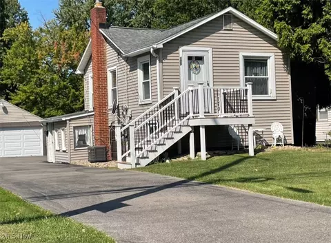 170 Idaho Rd, Youngstown, OH 44515