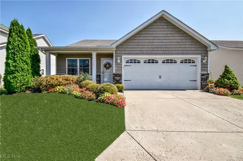 1431 Birdie Ln, Wickliffe, OH 44092