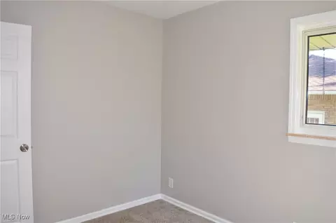 Bedroom - 1286 Cherry Ln, Seven Hills, OH 44131 photo 3 of 4