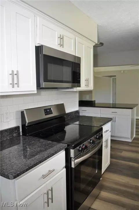 Other - 1286 Cherry Ln, Seven Hills, OH 44131 photo 3 of 8