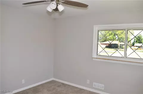 Bedroom - 1286 Cherry Ln, Seven Hills, OH 44131 photo 4 of 4