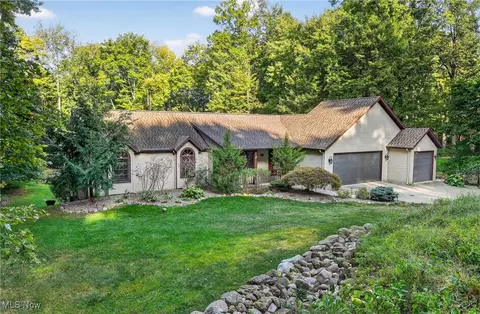 5430 Thursby Rd, North Canton, OH 44720