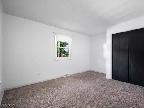 Bedroom - 703 E Broad St, Elyria, OH 44035 photo 1 of 4