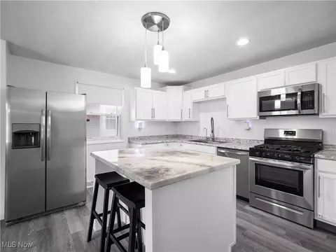 Kitchen - 703 E Broad St, Elyria, OH 44035 photo 3 of 5