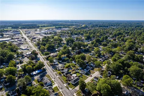 View/Area - 703 E Broad St, Elyria, OH 44035 photo 2 of 5
