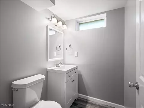 Bath - 703 E Broad St, Elyria, OH 44035 photo 3 of 3