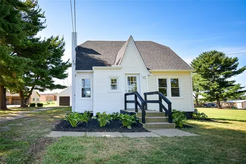 464 W Sunset Dr, Rittman, OH 44270