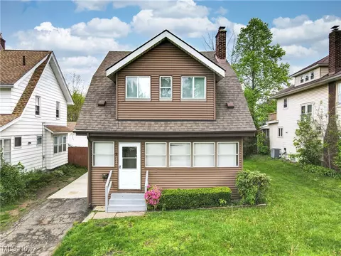 319 S Firestone Blvd, Akron, OH 44301