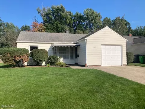 1107 Eastwood Ave, Mayfield Heights, OH 44124