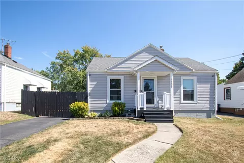 1205 Ada St, Akron, OH 44306