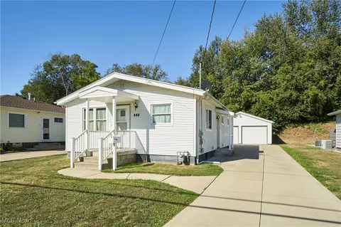 448 17th St NW, Barberton, OH 44203