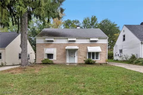 20117 Butternut Ln, Warrensville Heights, OH 44128
