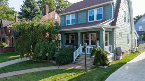2051 Reveley Ave, Lakewood, OH 44107