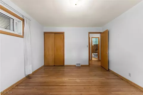 310 E 243rd St, Euclid, OH 44123 photo 14