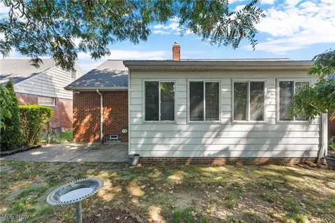 310 E 243rd St, Euclid, OH 44123 photo 25