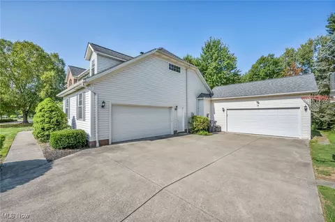 36015 Spatterdock Ln, Solon, OH 44139 photo 43