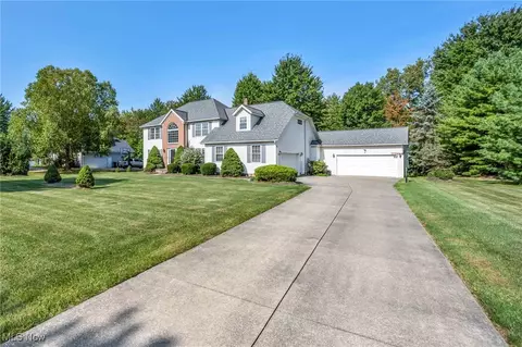 36015 Spatterdock Ln, Solon, OH 44139 photo 3