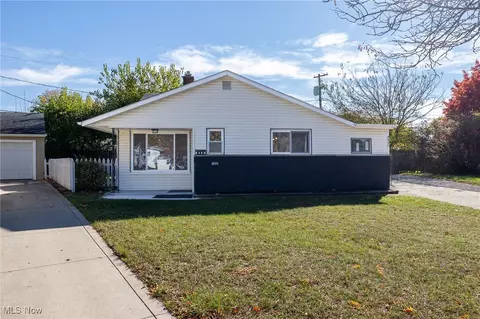 4321 W 181st St, Cleveland, OH 44135