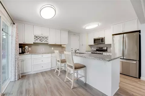 7375 Som Center Rd, Solon, OH 44139 photo 5