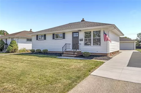 12508 Eastwood Blvd, Garfield Heights, OH 44125