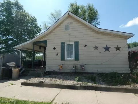 1306 Marquand Ave, Cambridge, OH 43725