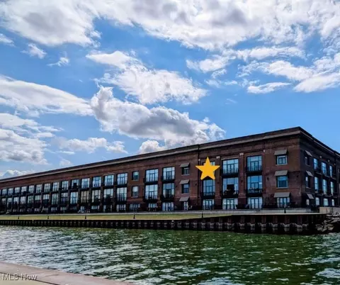401 W Shoreline Dr #351, Sandusky, OH 44870