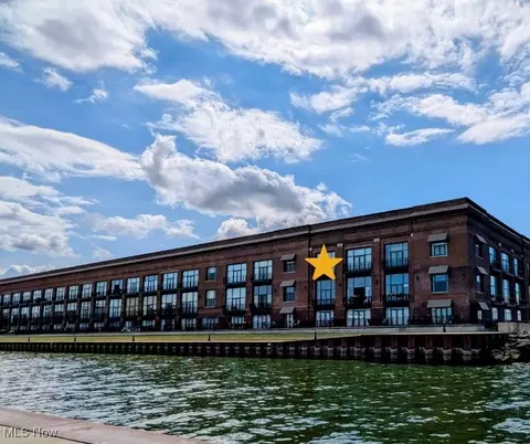 401 W Shoreline Dr #351, Sandusky, OH 44870