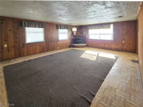 Living - 182 E Hamilton St, Oberlin, OH 44074 photo 1 of 1
