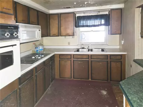 Kitchen - 182 E Hamilton St, Oberlin, OH 44074 photo 1 of 1