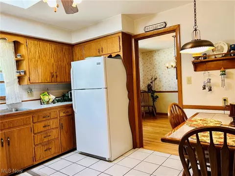 Kitchen - 857 Maple Ridge Dr, Boardman, OH 44512 photo 3 of 3