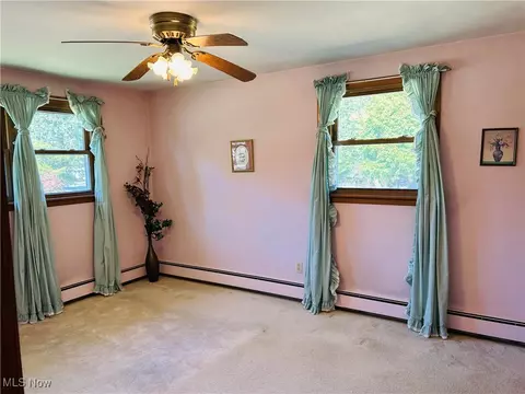 Bedroom - 857 Maple Ridge Dr, Boardman, OH 44512 photo 5 of 6