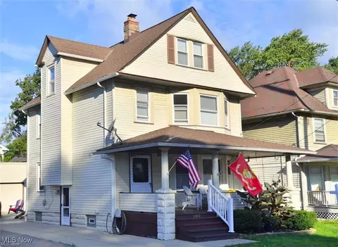 1500 Lauderdale Ave, Lakewood, OH 44107