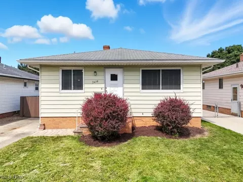 3416 Snow Rd, Parma, OH 44134