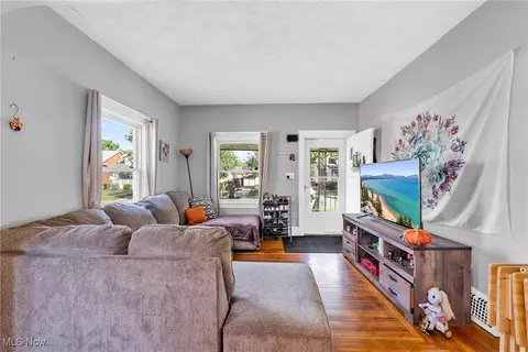 6903 Forest Ave, Parma, OH 44129 photo 7